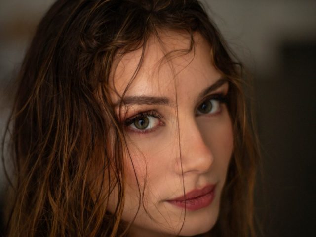 Portrait Solo ou bien accompagné sur le projet de votre choix. 