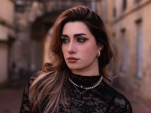 Portrait Solo ou bien accompagné sur le projet de votre choix. 