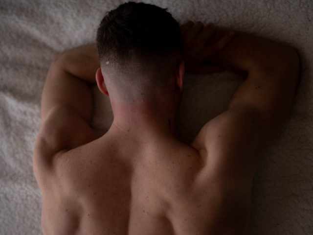 Séance boudoir  en solo ou bien en couple afin de se réapproprier son corps.