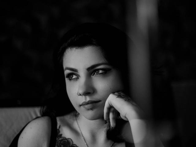 Séance boudoir  en solo ou bien en couple afin de se réapproprier son corps.